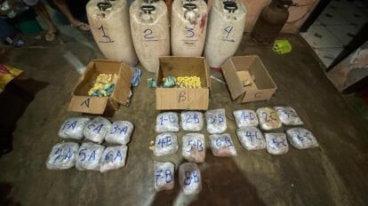 Pareja bajo investigación por posesión de marihuana y gasolina