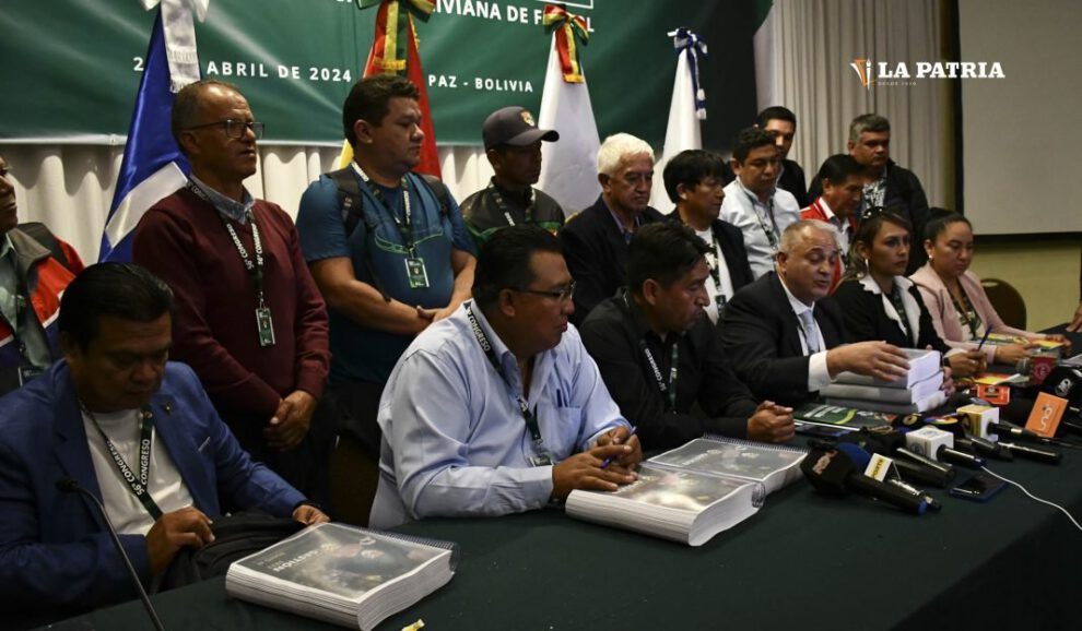 Congreso Ordinario FBF sobre el complot de los clubes