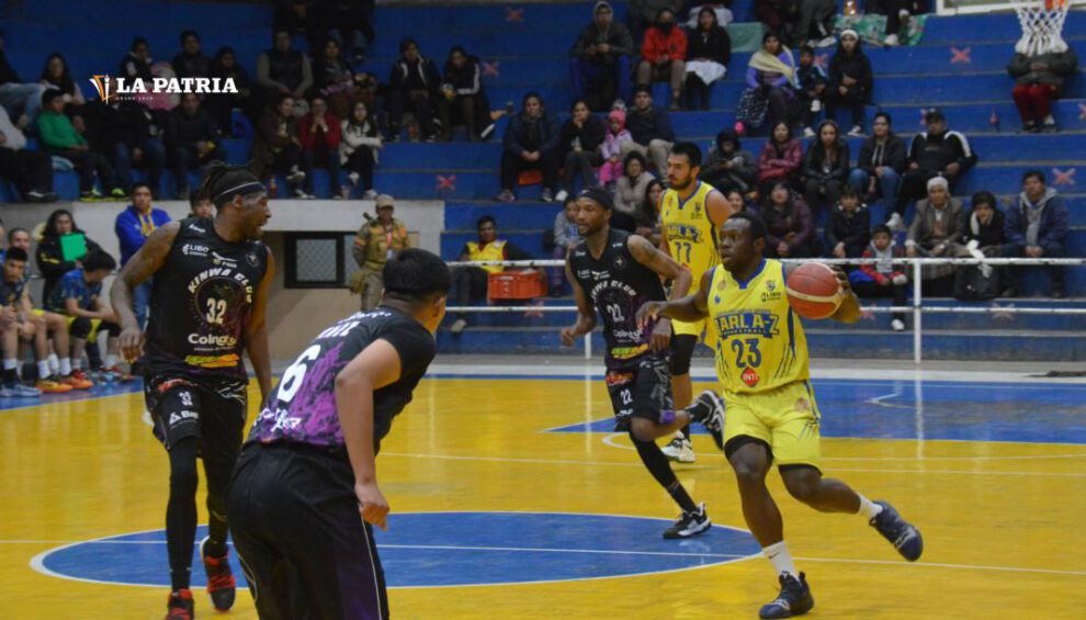 Carl A-Z triunfo ante Kinwa en la Libobásquet