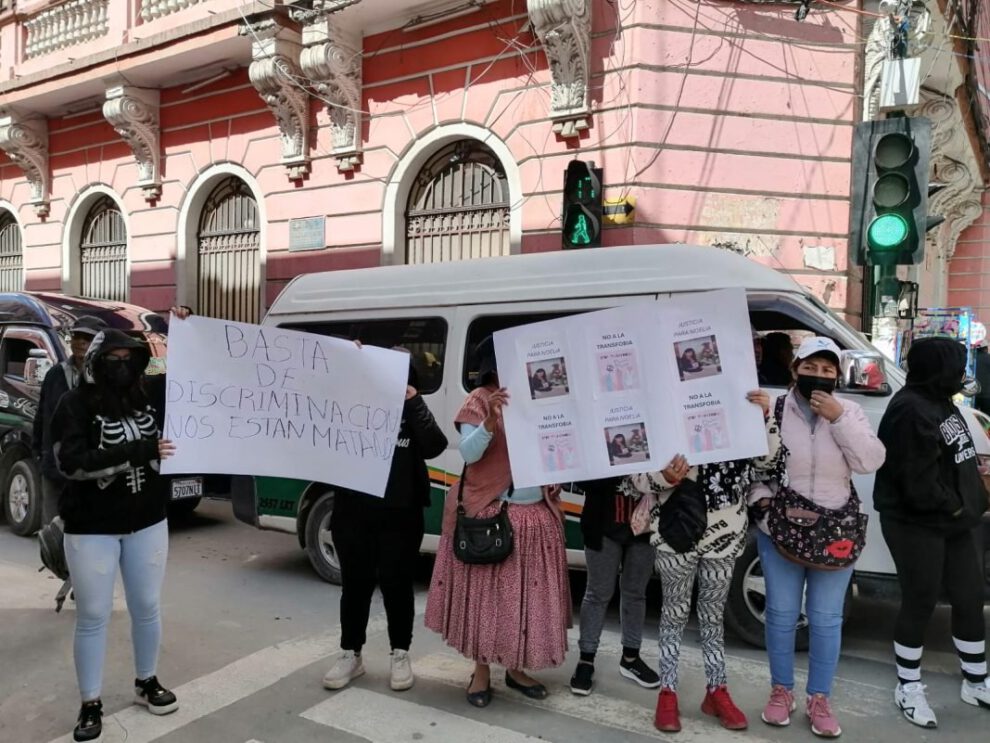 Familiares de N.E., víctima de feminicidio en Oruro, claman por justicia y celeridad en el caso