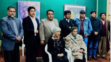 Muestra pictórica y de esculturas en honor al trabajador boliviano