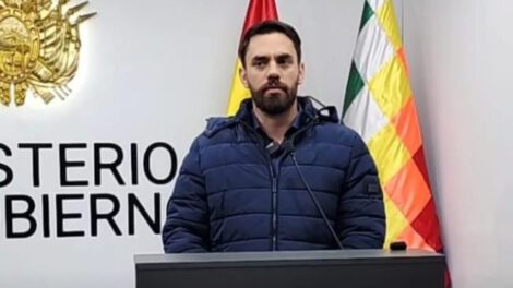 Aprehensión de agresores en congreso del MAS en El Alto