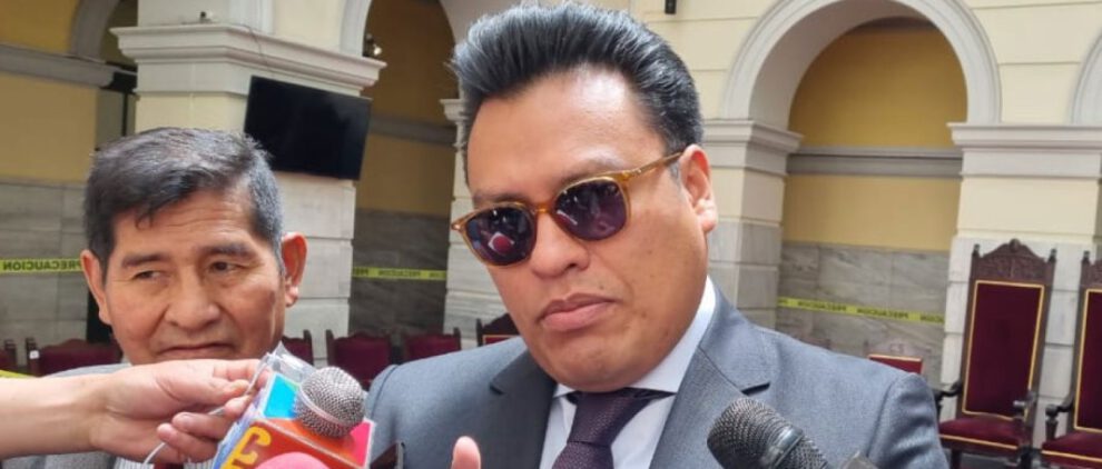 TSE y congresos del MAS