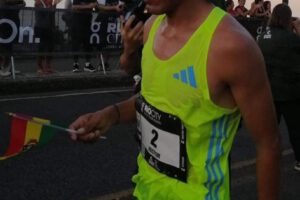 Héctor Garibay media maratón en Brasil