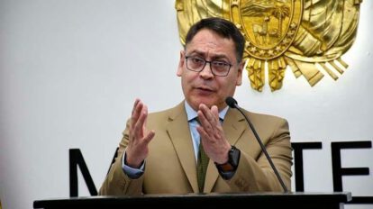 material explosivo en congreso del MAS