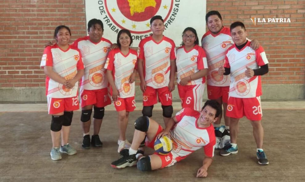 torneo de futsal y voleibol mixto en homenaje a Yestin Pérez Meneses