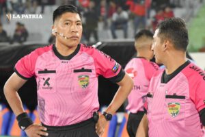 Mejorar el arbitraje en el fútbol boliviano