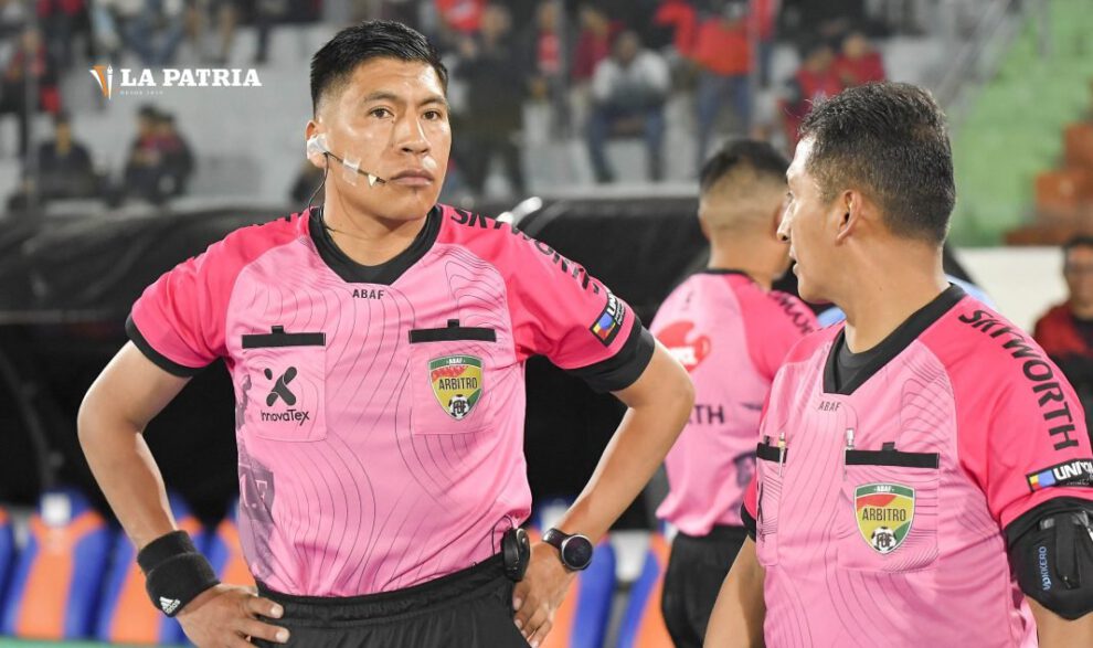 Mejorar el arbitraje en el fútbol boliviano