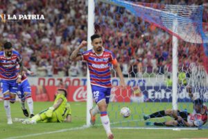 Nacional Potosí busca salir del fondo a costa de Fortaleza