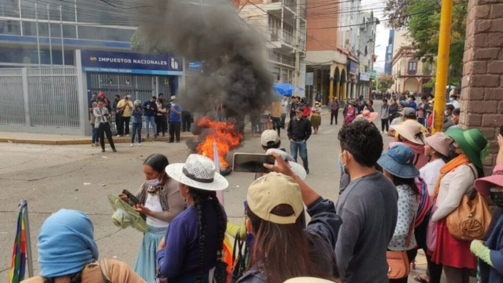 Protesta en Sacaba por la alternancia de concejales