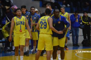 Carl A-Z vs Leones en la Libobásquet