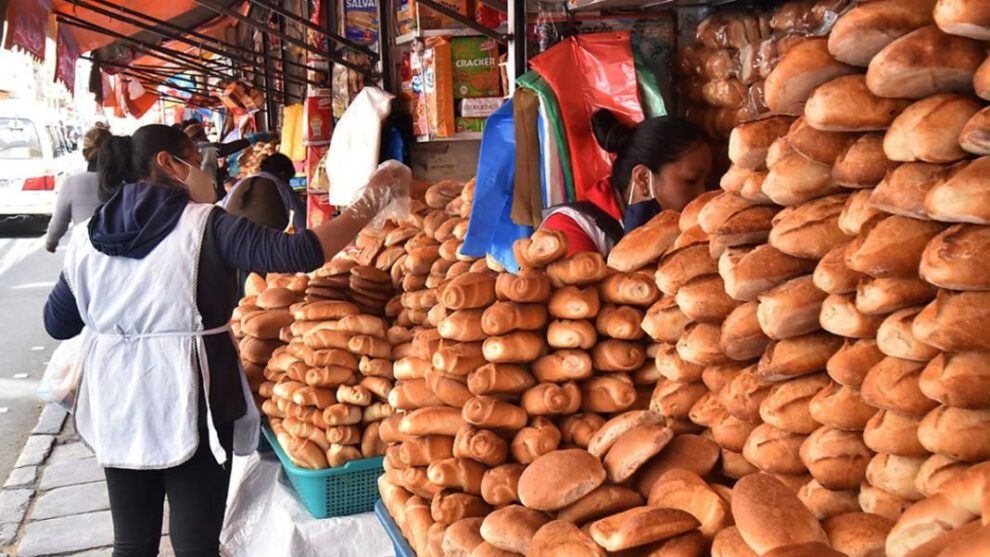 Aumento del precio del pan de batalla en La Paz