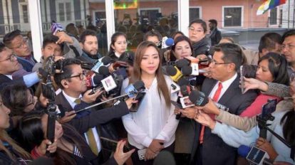 Decreto Supremo 5143 y declaraciones de Gabriela Alcón
