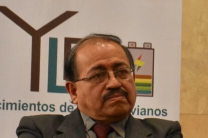 Letra y firma de Carlos Montenegro en carta póstuma