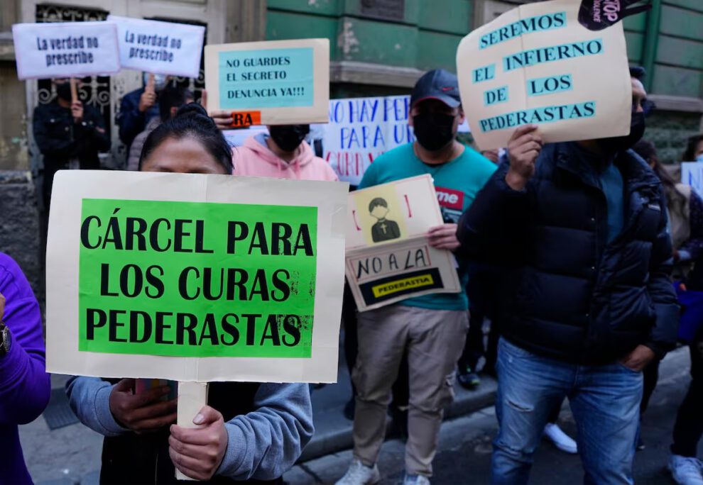 Pederastia en la Iglesia católica en Bolivia