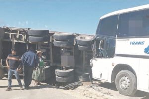 Accidente de tránsito en La Paz-Oruro dejando 14 heridos