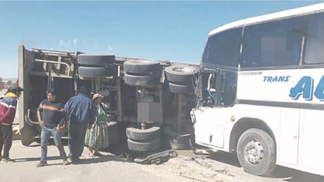 Accidente de tránsito en La Paz-Oruro dejando 14 heridos
