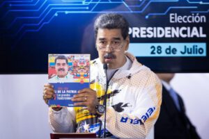 Maduro acusa a EE.UU. de querer controlar riquezas venezolanas