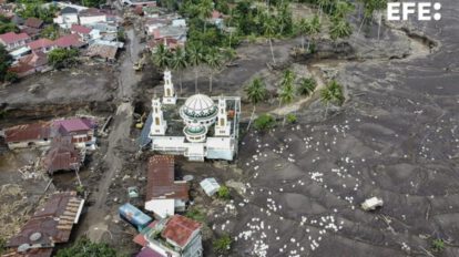 Riadas en Sumatra Occidental causan 43 muertos y 15 desaparecidos