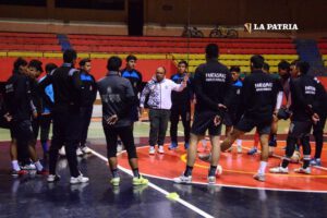 Fantasmas Morales Moralitos entrena bajo las órdenes de Nelson Pimentel