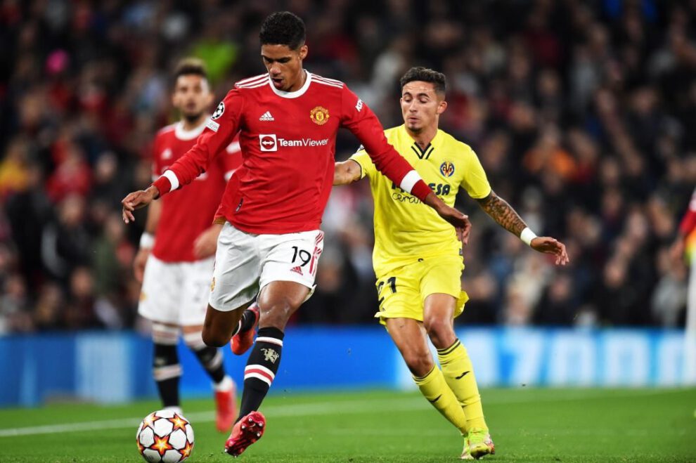 Varane se despide del Manchester United tras tres años marcados por constantes lesiones