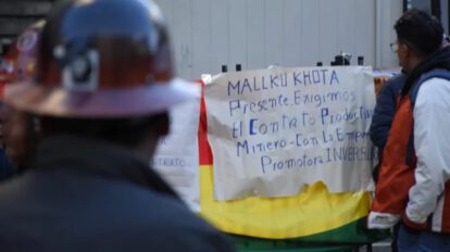 Mineros de Mallku Khota bloquean La Paz por incumplimiento a sus demandas