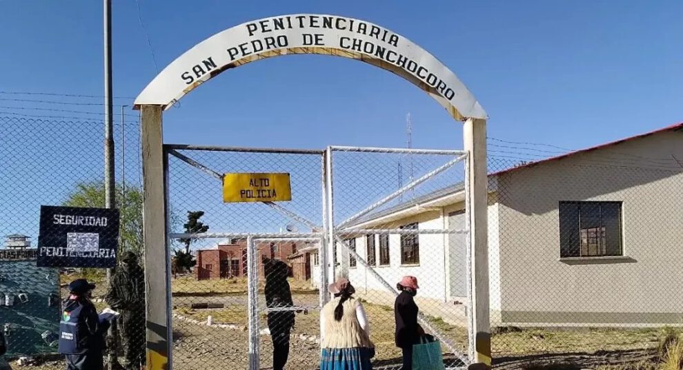 Traslado gobernador cruceño Luis Fernando Camacho para audiencia por caso decretazo