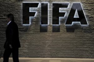FIFA propone acciones contra racismo en el fútbol