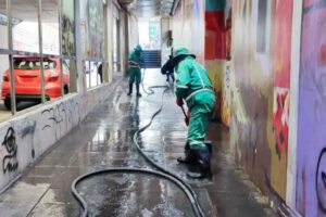 Uso indebido de áreas públicas en La Paz