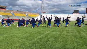 Jugadores del equipo GV San José durante el entrenamiento