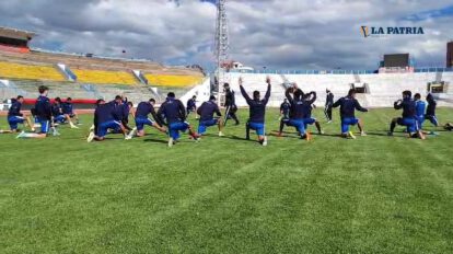 Jugadores del equipo GV San José durante el entrenamiento
