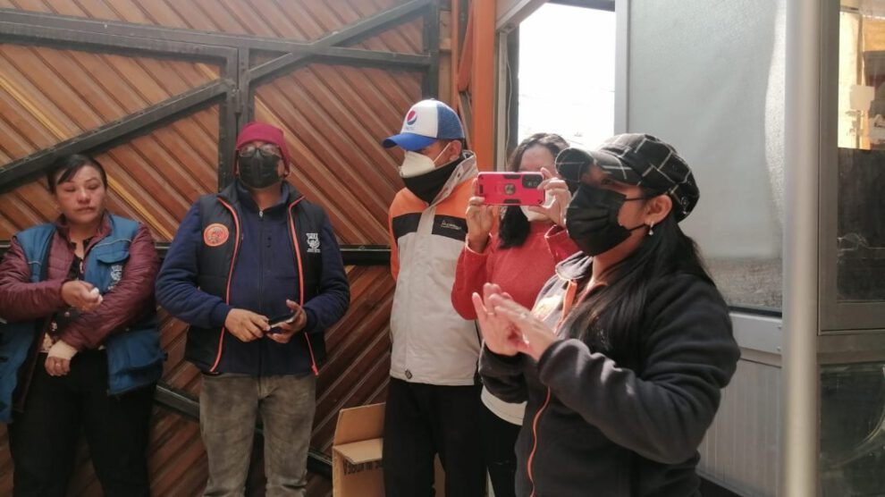 Vigilia de funcionarios DIO en el ex Centro de Salud Santa Lucía