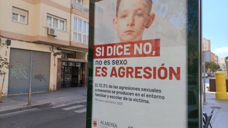 Cartel polémico en España sobre consentimiento en agresiones sexuales