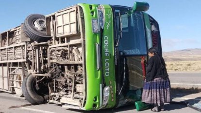 Accidente de tránsito Oruro - La Paz deja varios heridos