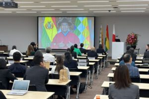 Quinua boliviana promovida por David Choquehuanca en Simposio Bolivia-Japón
