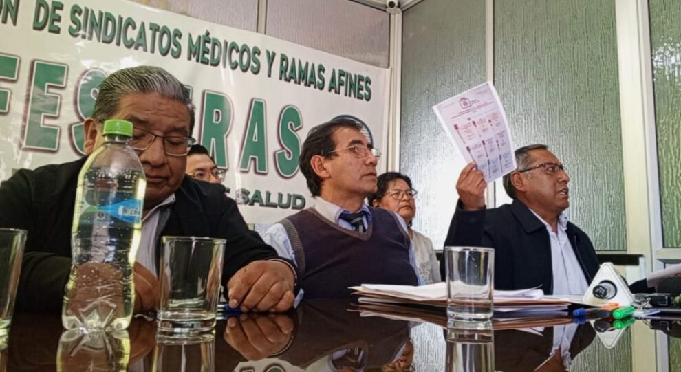 Sobreprecios en insumos hospitalarios denunciados por Fesimras