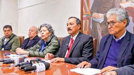 Opositores no tradicionales firman pacto de unidad para las elecciones de 2025