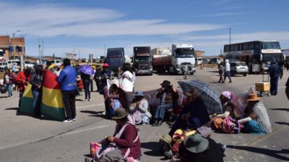 bloqueo en carretera por comerciantes en Caihuasi