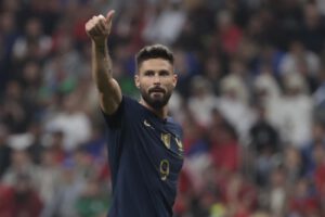 Olivier Giroud anuncia su retiro internacional a los 37 años