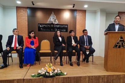 El presidente Luis Arce alerta sobre un ataque especulativo que amenaza la economía boliviana