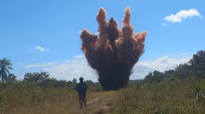 Felcn destruye pistas clandestinas en la lucha contra el narcotráfico