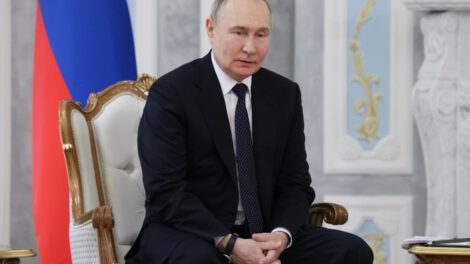 Putin pide a Ucrania volver a la mesa de negociaciones
