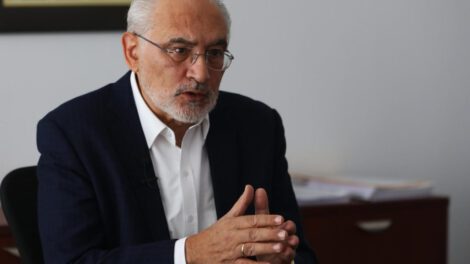 Carlos Mesa considera que Bolivia necesita un nuevo modelo económico y político