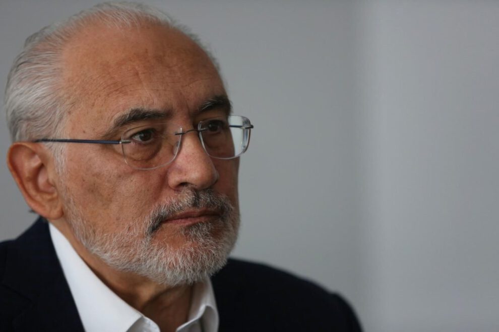 Carlos Mesa plantea la necesidad de una remodelación del Estado y una recomposición institucional en Bolivia