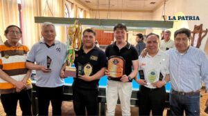 Campeones nacionales de billar Amilkar Tapia y Raúl Molina