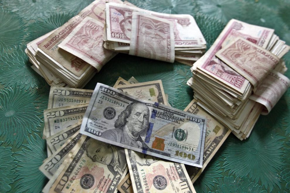 Emprendedores cubanos acceden a cuentas bancarias estadounidenses