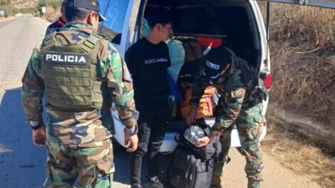 Operativo antinarcóticos en la carretera Potosí-Tarija