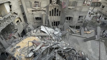 Foto de los efectos de un bombardeo israelí en Gaza