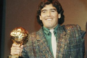 Balón de Oro de Maradona en subasta