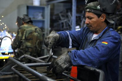 Trabajador de metalurgia sobre incremento salarial en Bolivia